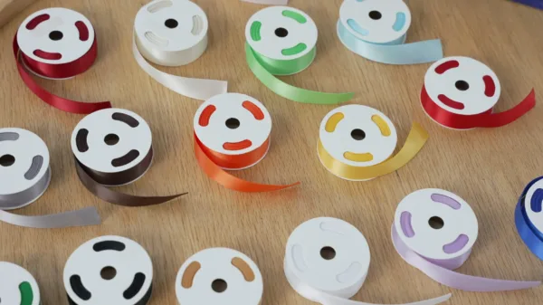 Pack de 16 bobines de 4,5m de Satin Double Face